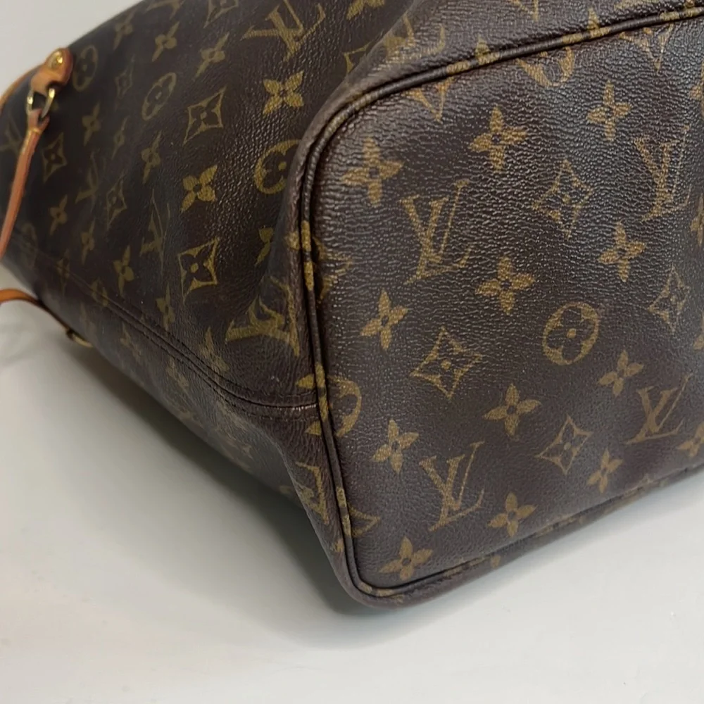 Louis Vuitton Neverfull MM monogram beige interior - Picture 6 of 16